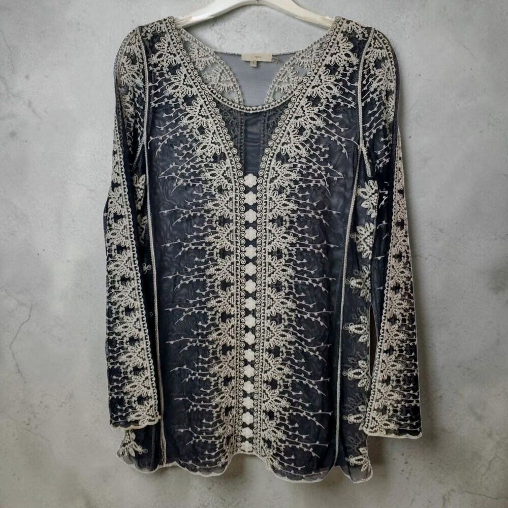Capri Sheer Blouse Womens Small Black White Embroidery Lace Detail Boho-Chic